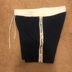 Tommy Hilfiger Sport Essential logo shorts